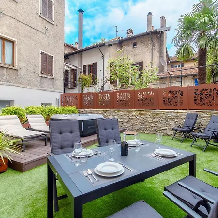 Appartement Breva - Downtown - Jacuzzi And Garden Como